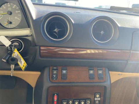 1985 Mercedes-Benz 300-Class 300 D