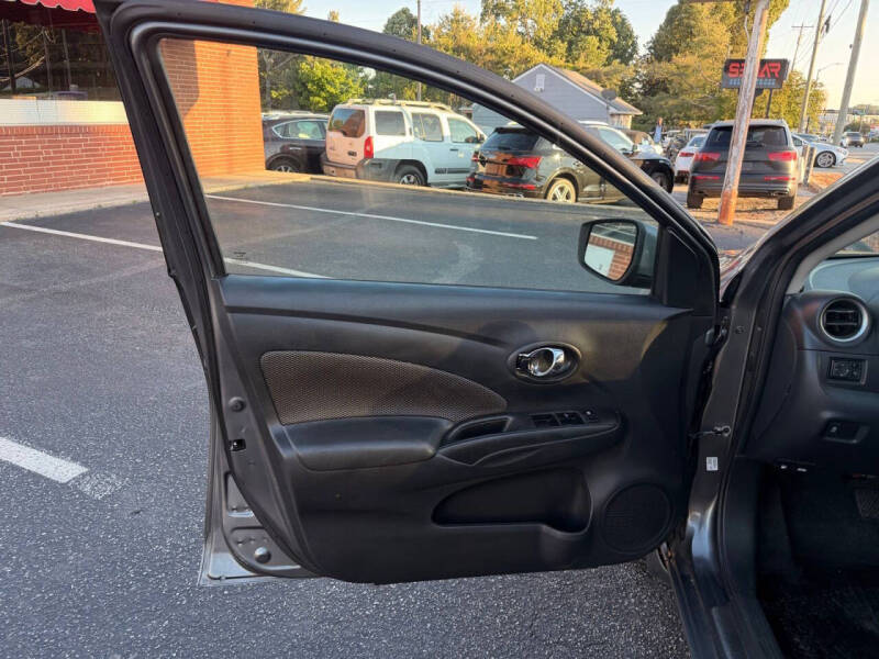 2019 Nissan Versa