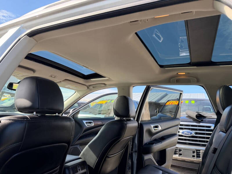 2017 Nissan Pathfinder S