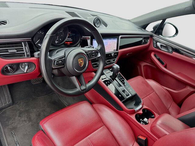 2022 Porsche Macan