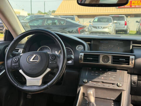 2016 Lexus IS 200t