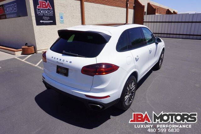 2017 Porsche Cayenne Platinum Edition