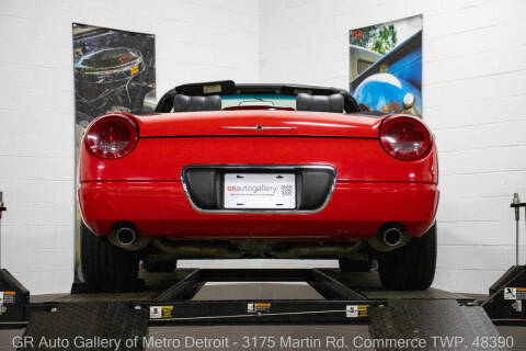 2002 Ford Thunderbird Deluxe