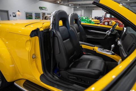 2004 Chevrolet SSR LS