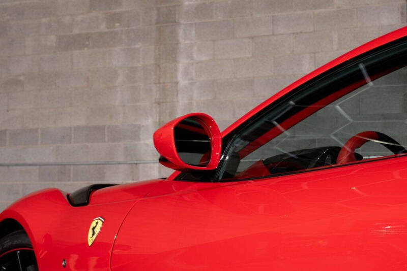 2022 Ferrari 812 Competizione