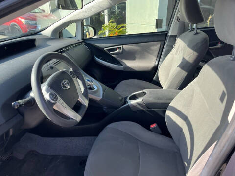 2014 Toyota Prius Five