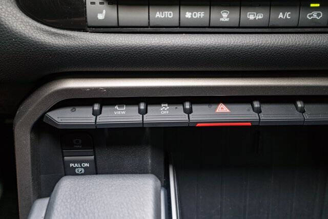 2025 Toyota Sequoia SR5