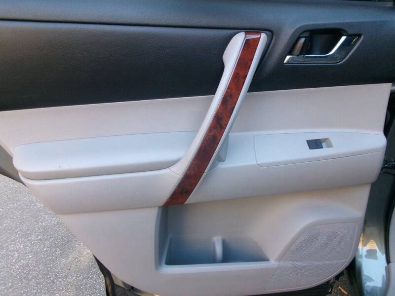 2012 Toyota Highlander Limited