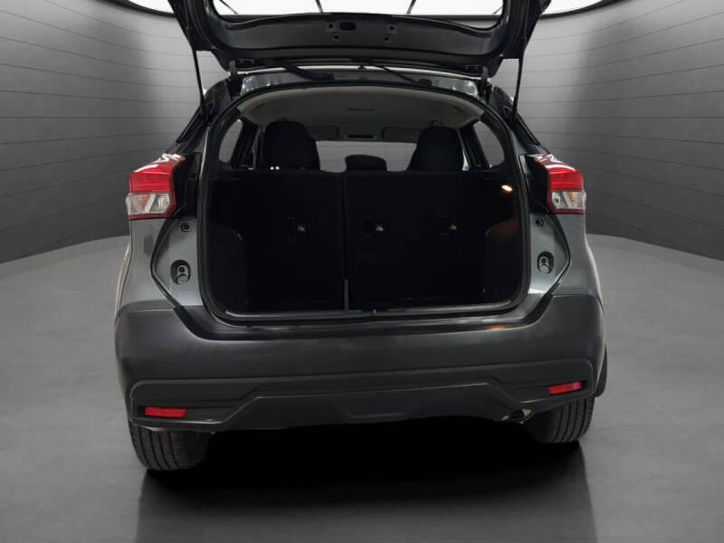 2019 Nissan Kicks S