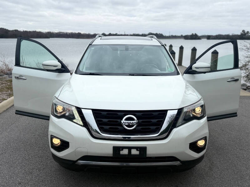 2017 Nissan Pathfinder SL