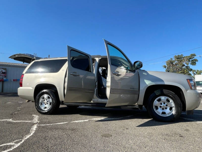 2013 Chevrolet Suburban LT