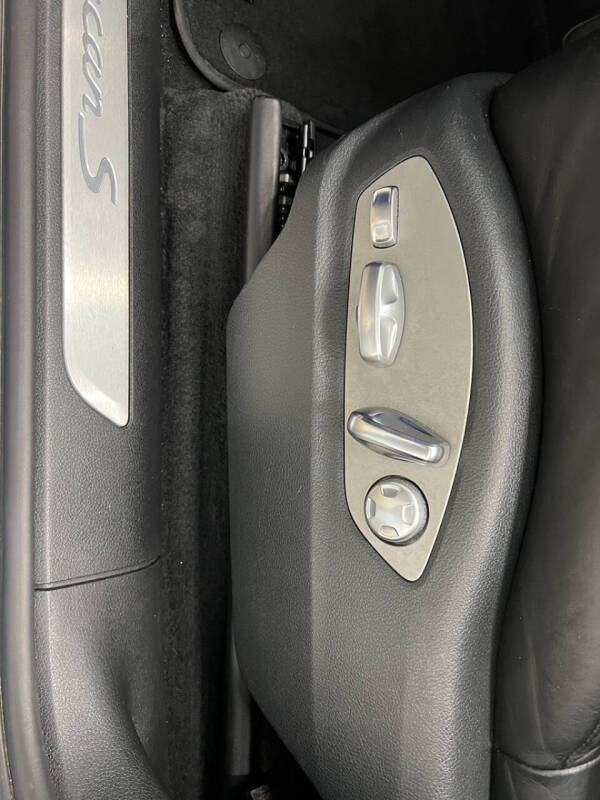 2015 Porsche Macan S