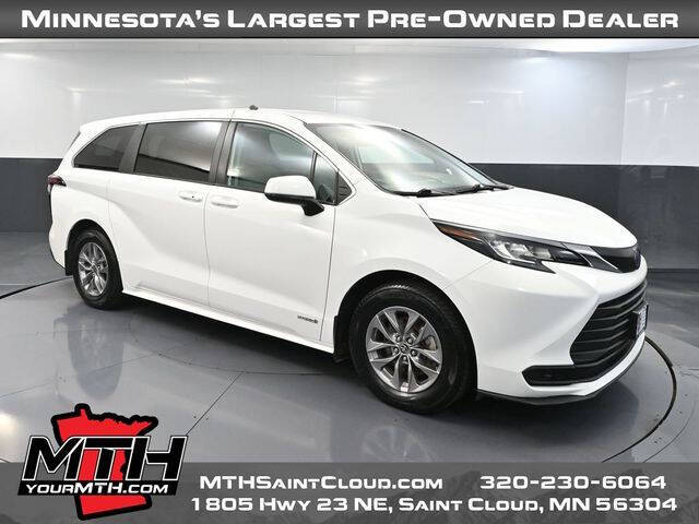 2021 Toyota Sienna LE 8-Passenger