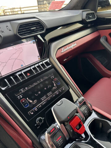 2024 Lamborghini Urus S