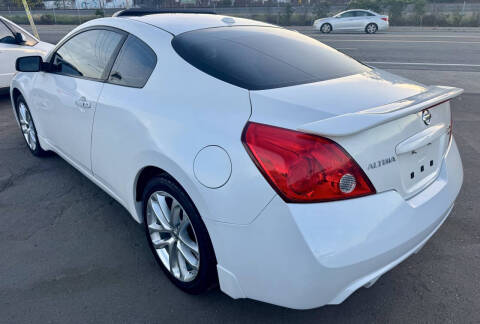 2011 Nissan Altima 3.5 SR