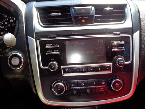 2016 Nissan Altima 2.5 SR