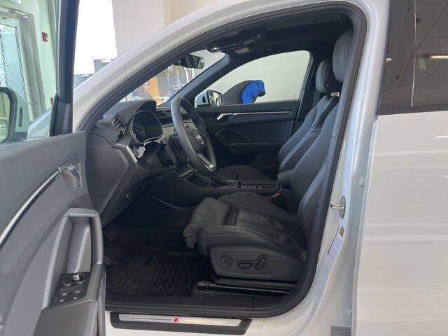 2025 Audi Q3 quattro S line Premium 45 TFSI