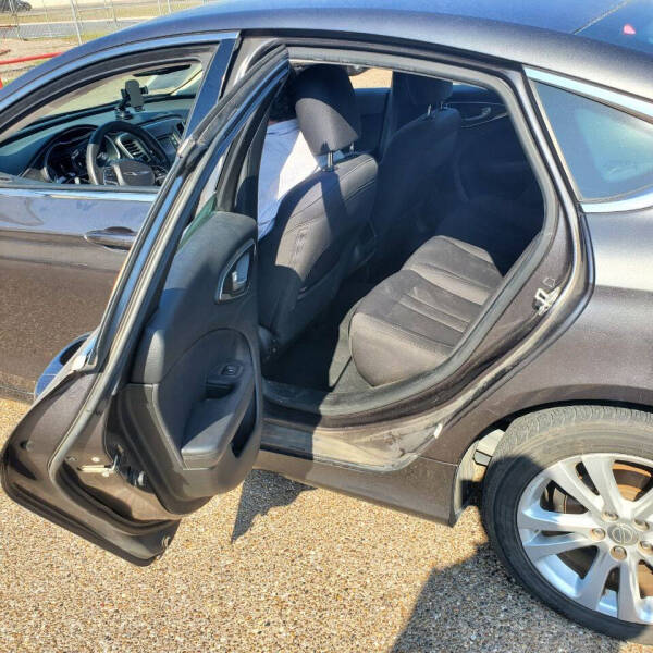 2015 Chrysler 200 Limited