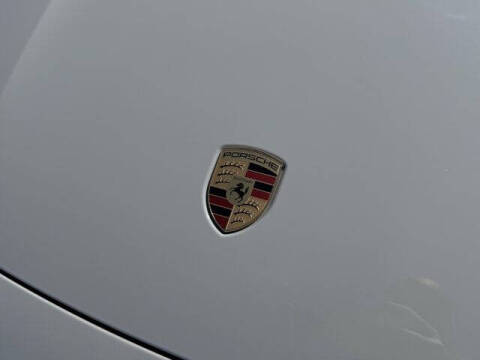 2025 Porsche Taycan 4