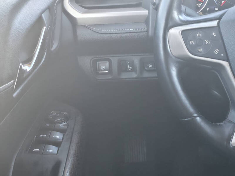 2021 GMC Acadia Denali