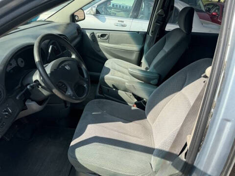 2005 Dodge Grand Caravan SE