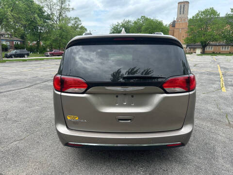 2018 Chrysler Pacifica Touring L