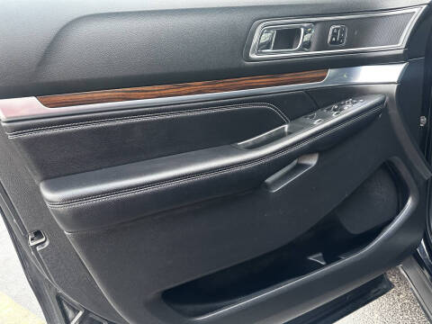 2017 Ford Explorer Limited