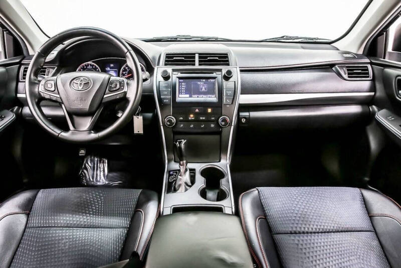 2015 Toyota Camry SE