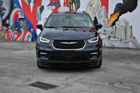 2021 Chrysler Pacifica Touring L