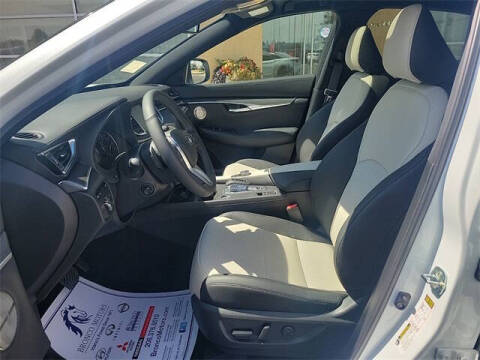 2025 Infiniti QX55 Essential