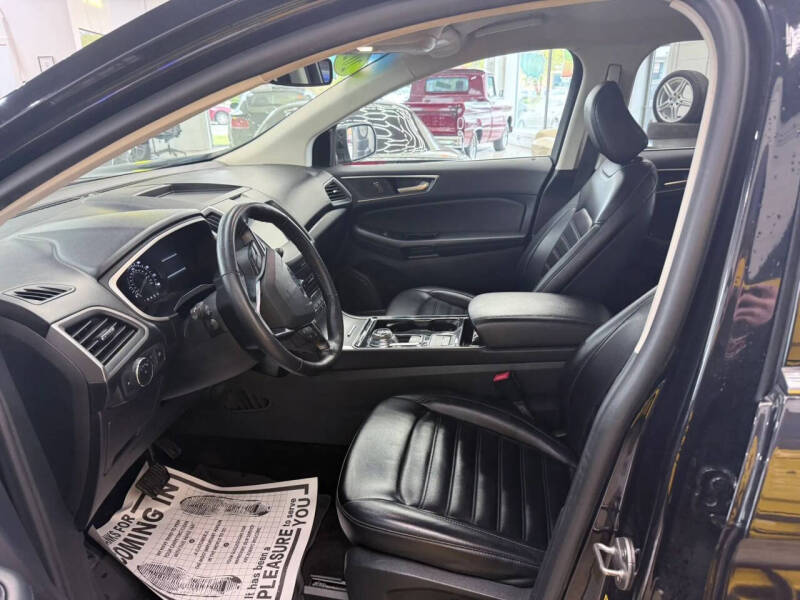 2020 Ford Edge