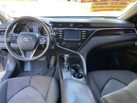 2018 Toyota Camry LE