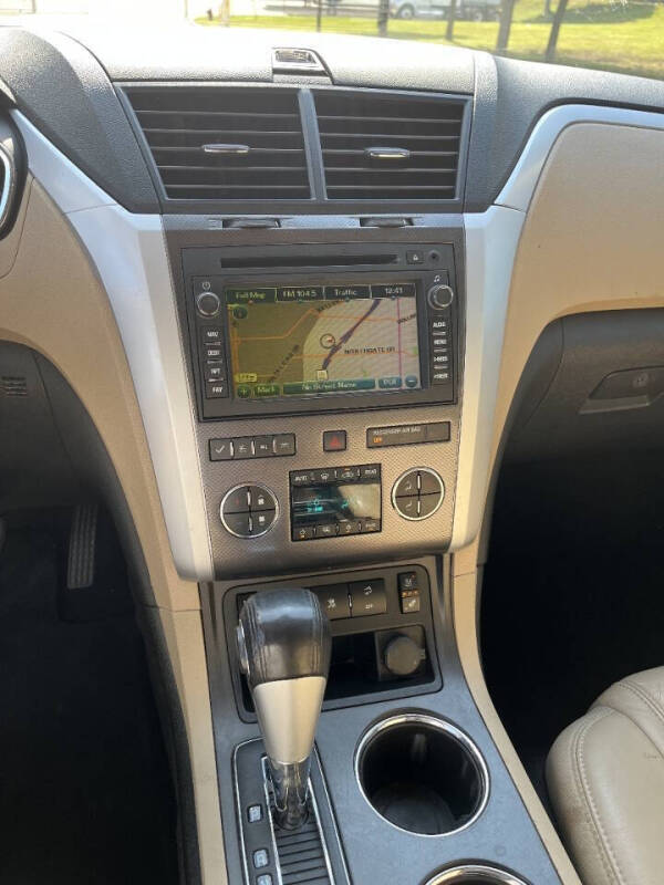 2011 Chevrolet Traverse LTZ