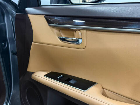 2017 Lexus ES 350