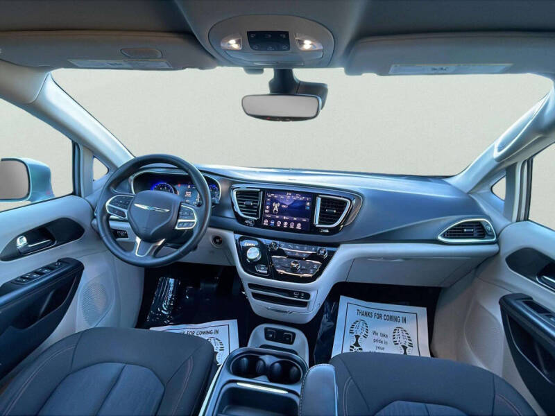 2020 Chrysler Pacifica Touring