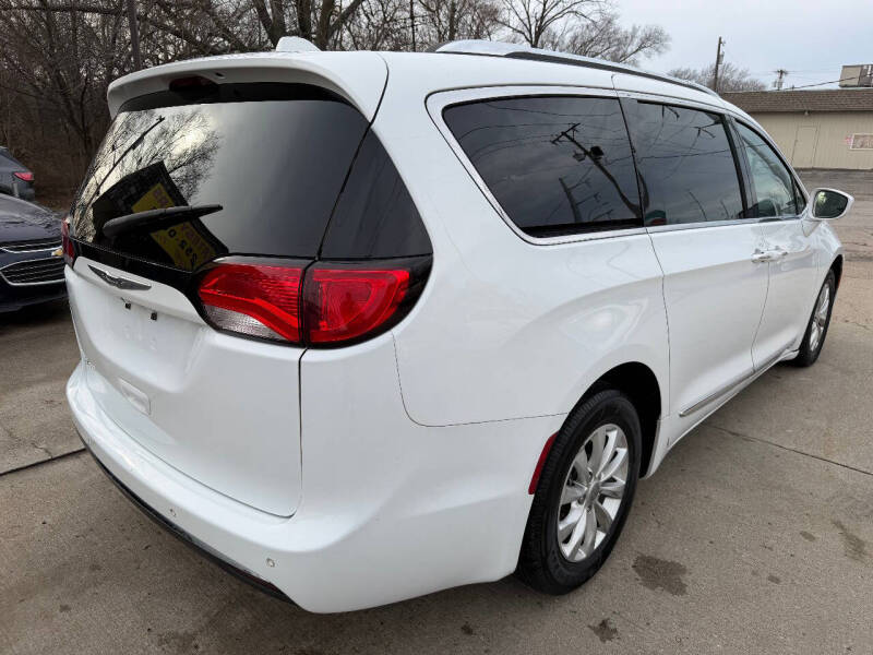 2018 Chrysler Pacifica Touring L