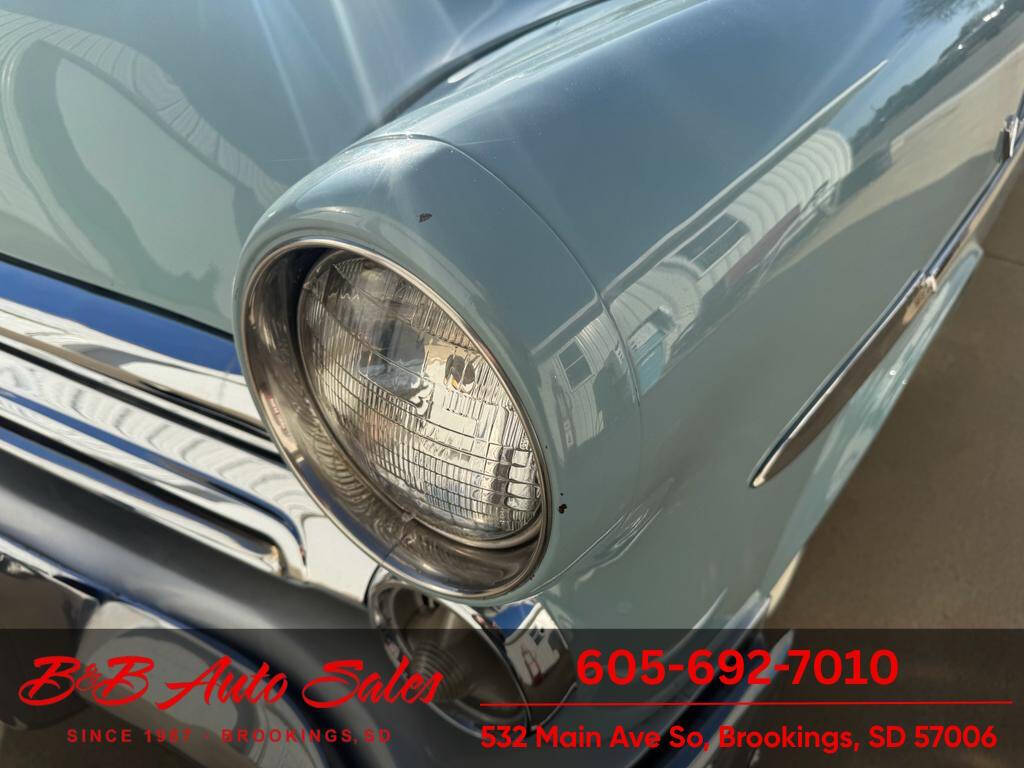 1952 Ford Crestline 87