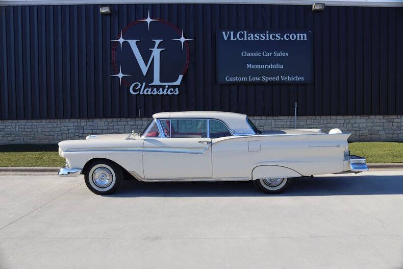 1957 Ford Fairlane