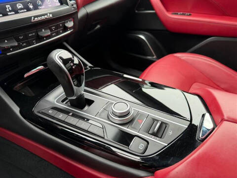 2017 Maserati Levante