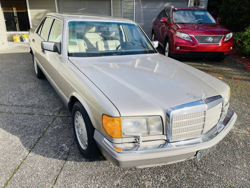 1990 Mercedes-Benz 300-Class 300 SE