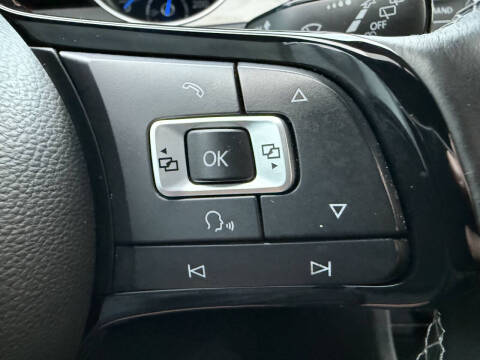 2016 Volkswagen Golf R 4Motion