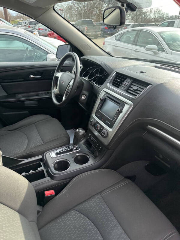 2015 GMC Acadia SLE-2