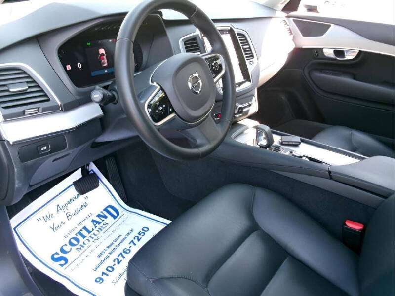 2025 Volvo XC90 B5 Core Bright Theme