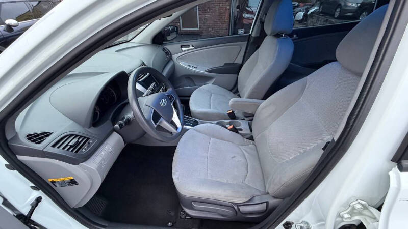 2014 Hyundai Accent GS