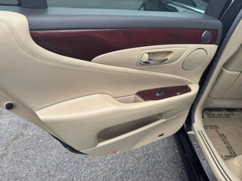 2008 Lexus LS 460