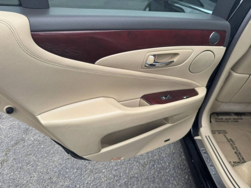 2008 Lexus LS 460