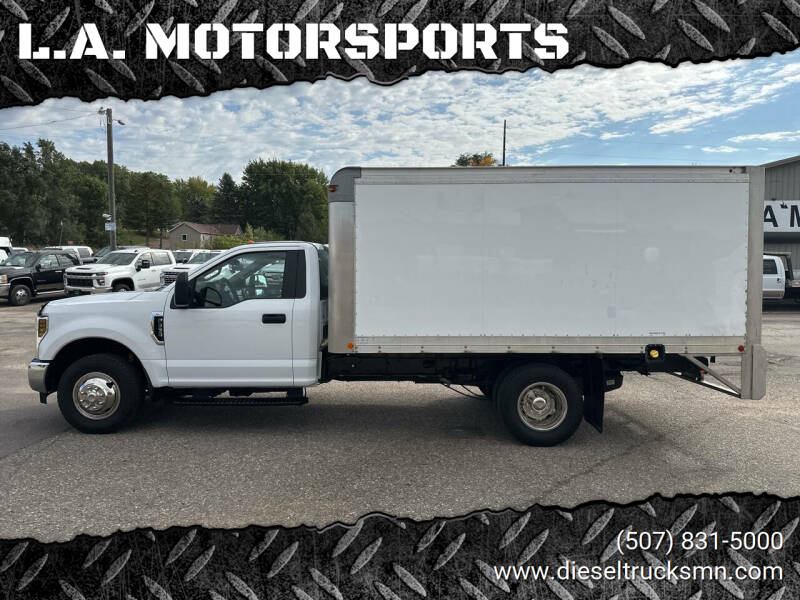 2018 Ford F-350 Super Duty Chassis Cab XL's photo