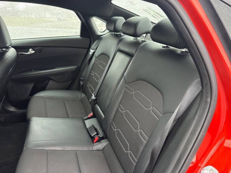 2021 Kia Forte GT Line