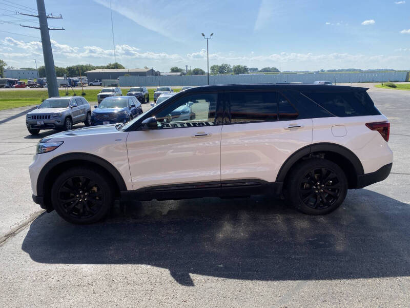 2022 Ford Explorer ST-Line