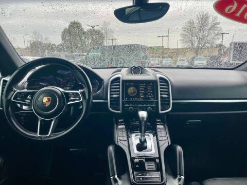 2016 Porsche Cayenne